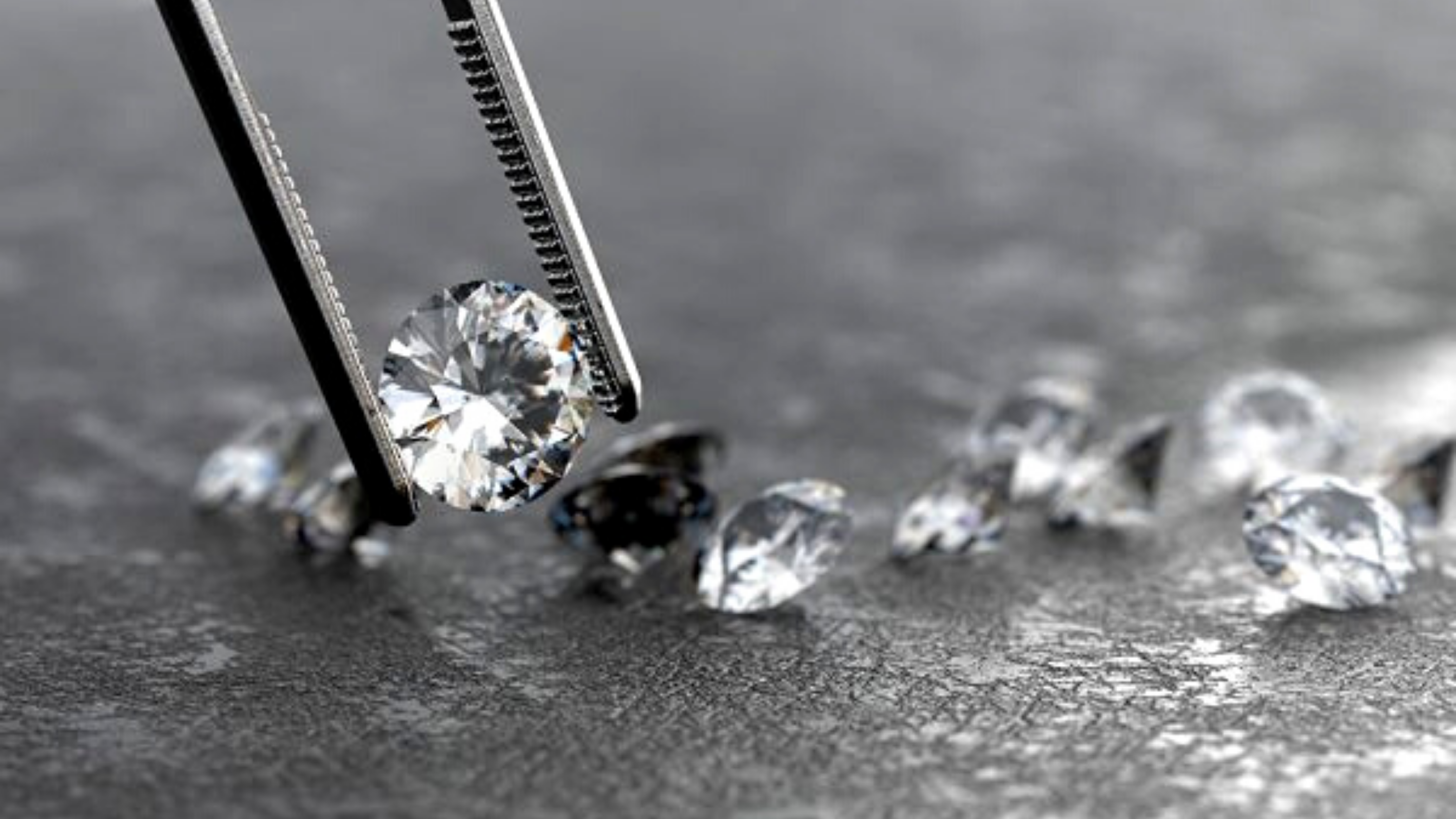 What Should I Consider While Buying Diamond Jewelry?